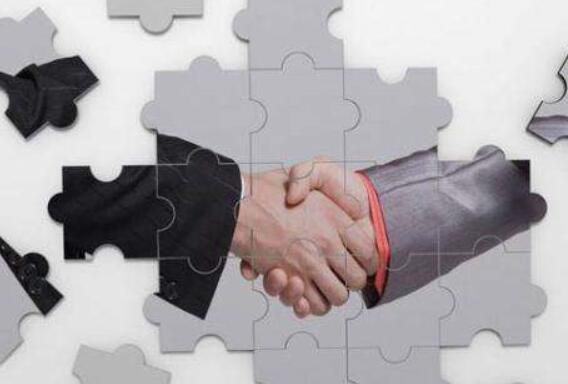 选择与人力资源公司合作该关注哪些信息？